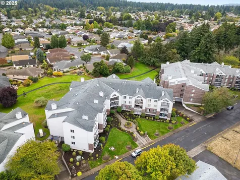 15510 NE Knott Street Portland OR 97230