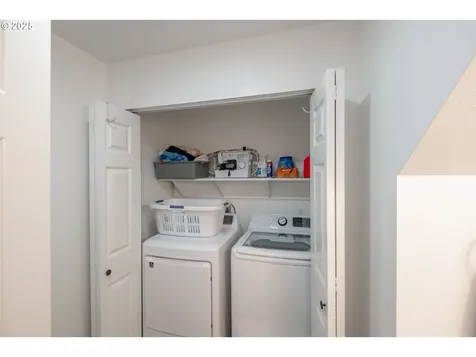 1725 NW 22nd Street Lincoln City OR 97367