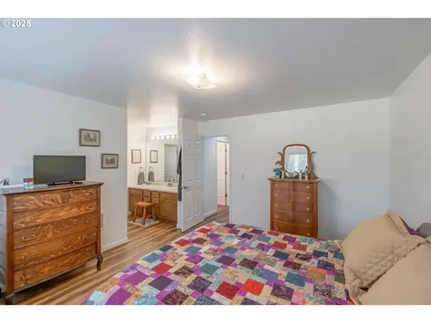 1725 NW 22nd Street Lincoln City OR 97367