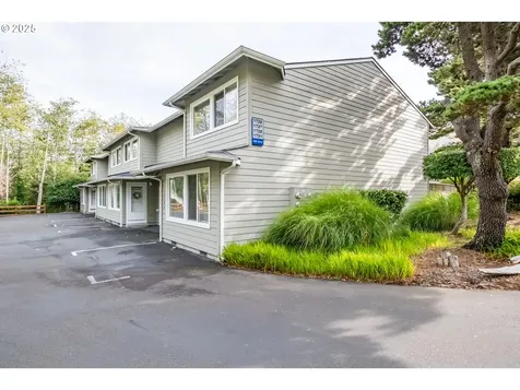 1725 NW 22nd Street Lincoln City OR 97367