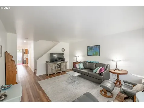 1725 NW 22nd Street Lincoln City OR 97367