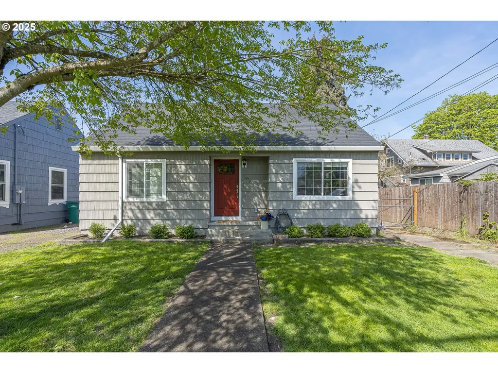 109 S Church Street Newberg OR 97132