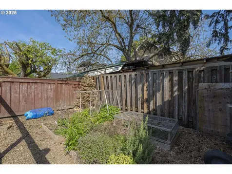109 S Church Street Newberg OR 97132