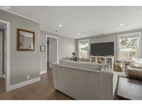 109 S Church Street Newberg OR 97132
