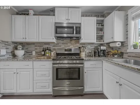 109 S Church Street Newberg OR 97132