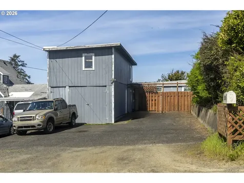 220 SW 29th Street Newport OR 97365
