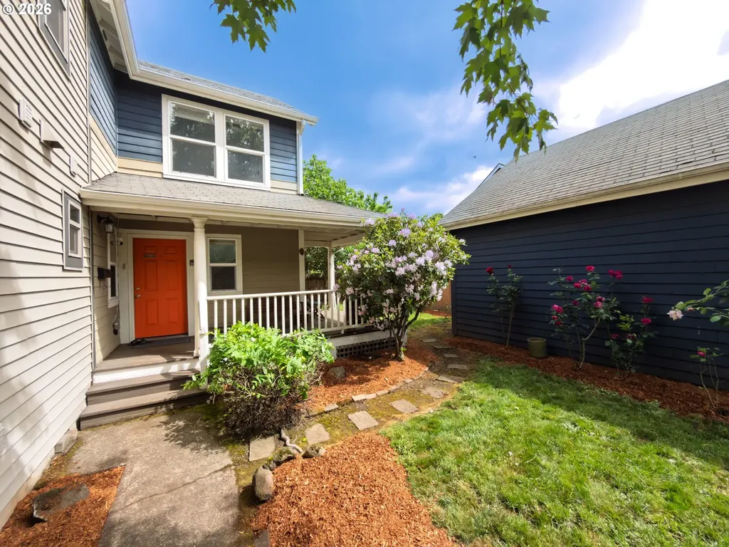 837 NE Roselawn Street Portland OR 97211