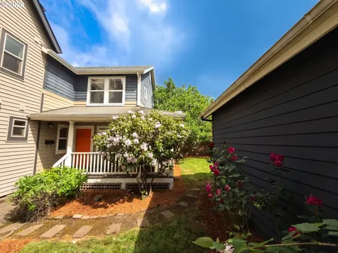 837 NE Roselawn Street Portland OR 97211