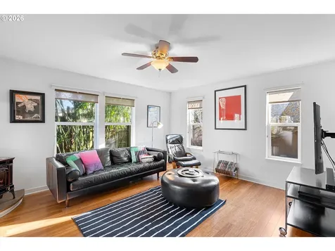 837 NE Roselawn Street Portland OR 97211