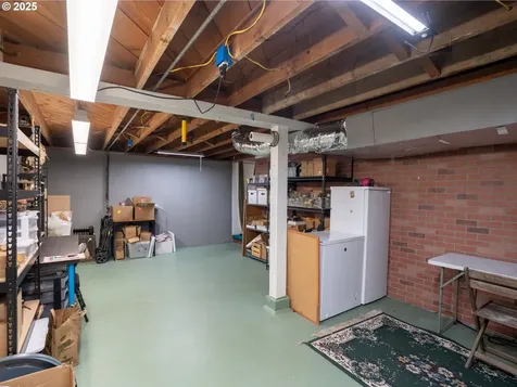 1931 NE 92nd Avenue Portland OR 97220