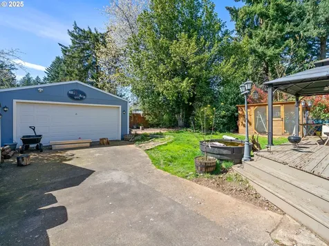 1931 NE 92nd Avenue Portland OR 97220