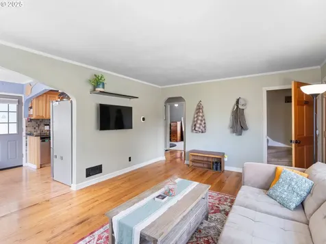1931 NE 92nd Avenue Portland OR 97220