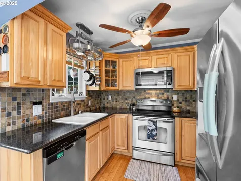 1931 NE 92nd Avenue Portland OR 97220