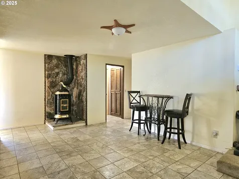 97950 Holly Lane Brookings OR 97415