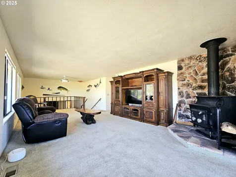 97950 Holly Lane Brookings OR 97415