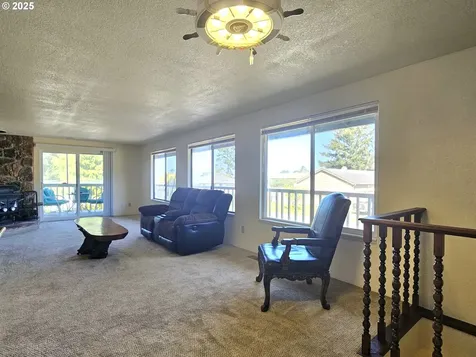 97950 Holly Lane Brookings OR 97415