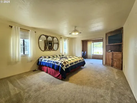 97950 Holly Lane Brookings OR 97415