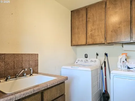 97950 Holly Lane Brookings OR 97415