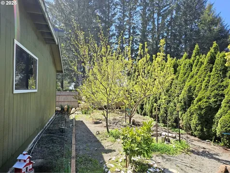97950 Holly Lane Brookings OR 97415