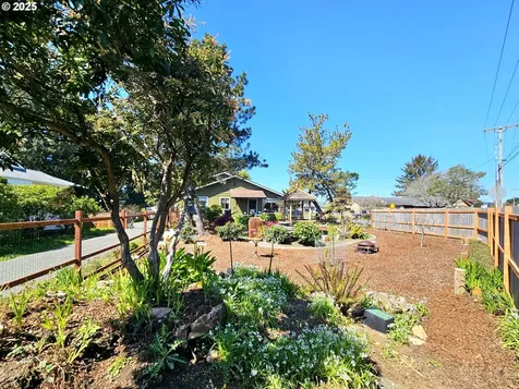 97950 Holly Lane Brookings OR 97415