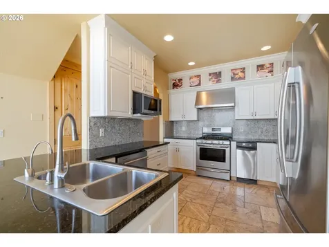 367 Longview Loop Rockaway Beach OR 97136