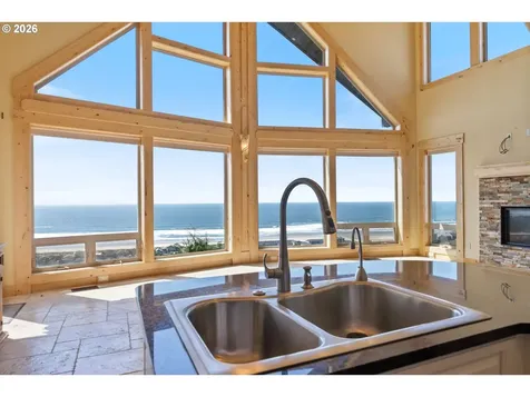 367 Longview Loop Rockaway Beach OR 97136