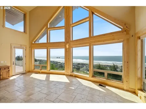 367 Longview Loop Rockaway Beach OR 97136