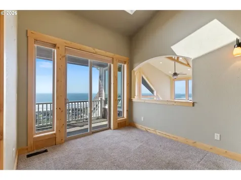 367 Longview Loop Rockaway Beach OR 97136