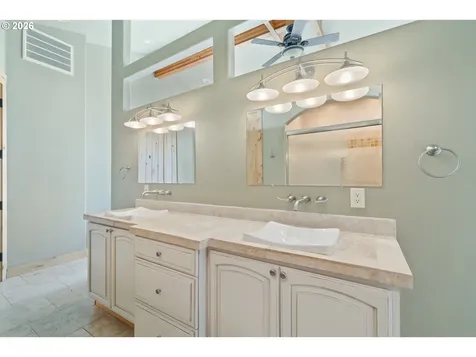 367 Longview Loop Rockaway Beach OR 97136
