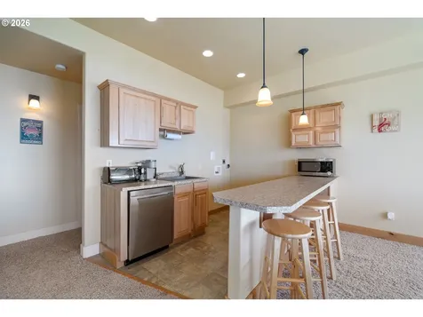 367 Longview Loop Rockaway Beach OR 97136