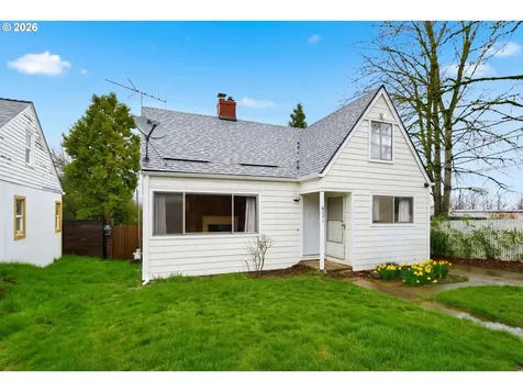 6321 NE Simpson Street Portland OR 97218