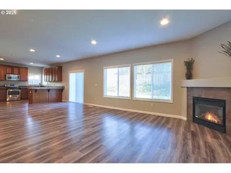 300 SW Mt Mazama Street Mcminnville OR 97128