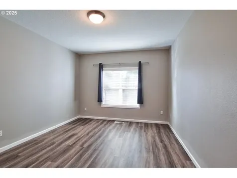 300 SW Mt Mazama Street Mcminnville OR 97128