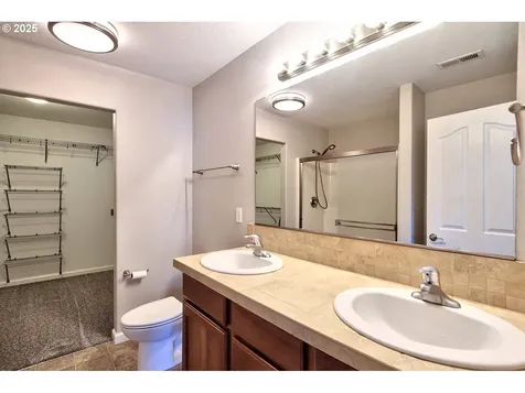 300 SW Mt Mazama Street Mcminnville OR 97128