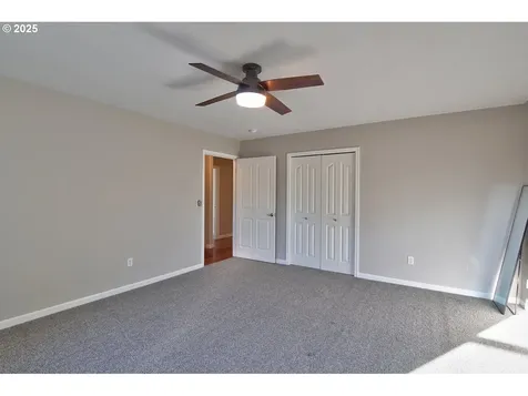 300 SW Mt Mazama Street Mcminnville OR 97128