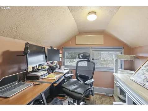 3203 SE 66th Avenue Portland OR 97206