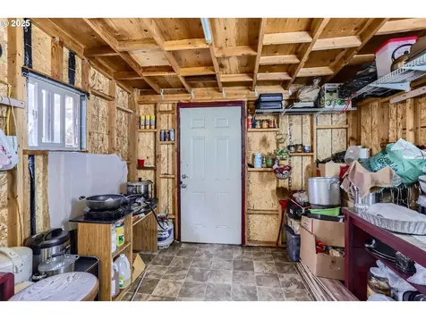 5247 SE Flavel Street Portland OR 97206