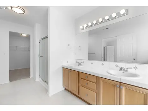 179 SE 49th Court Hillsboro OR 97123