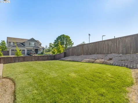 2706 NW Eric Drive Mcminnville OR 97128