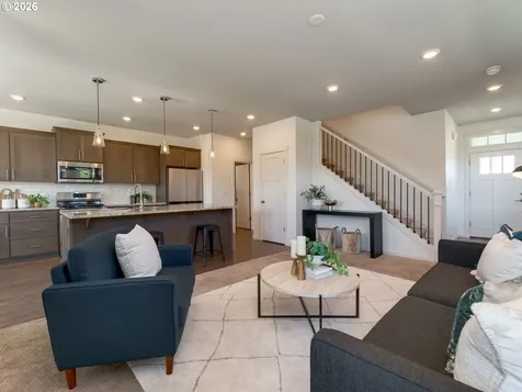 2706 NW Eric Drive Mcminnville OR 97128