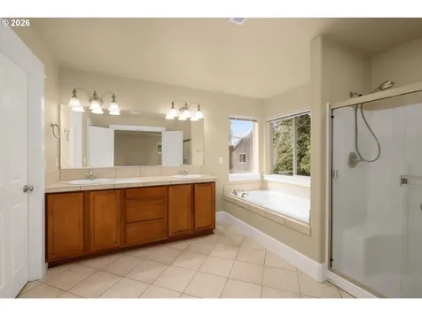 5931 NW Lark Meadow Terrace Portland OR 97229