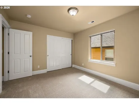 5931 NW Lark Meadow Terrace Portland OR 97229