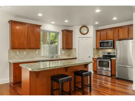 5931 NW Lark Meadow Terrace Portland OR 97229