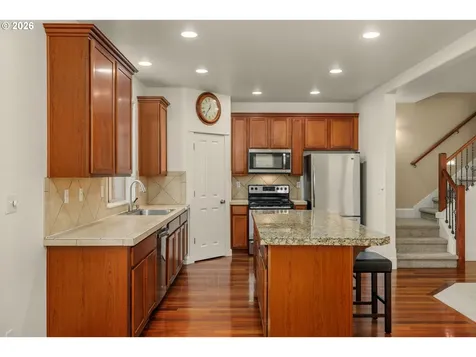 5931 NW Lark Meadow Terrace Portland OR 97229