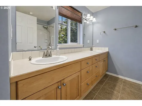 8025 NE 38th Avenue Vancouver WA 98665