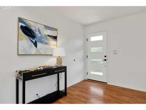 4429 SE Raymond Street Portland OR 97206
