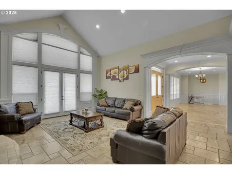 8855 SE 172nd Avenue Happy Valley OR 97086