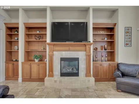 8855 SE 172nd Avenue Happy Valley OR 97086