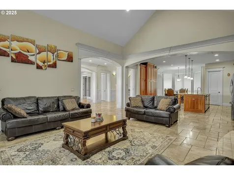 8855 SE 172nd Avenue Happy Valley OR 97086