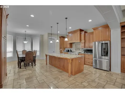 8855 SE 172nd Avenue Happy Valley OR 97086